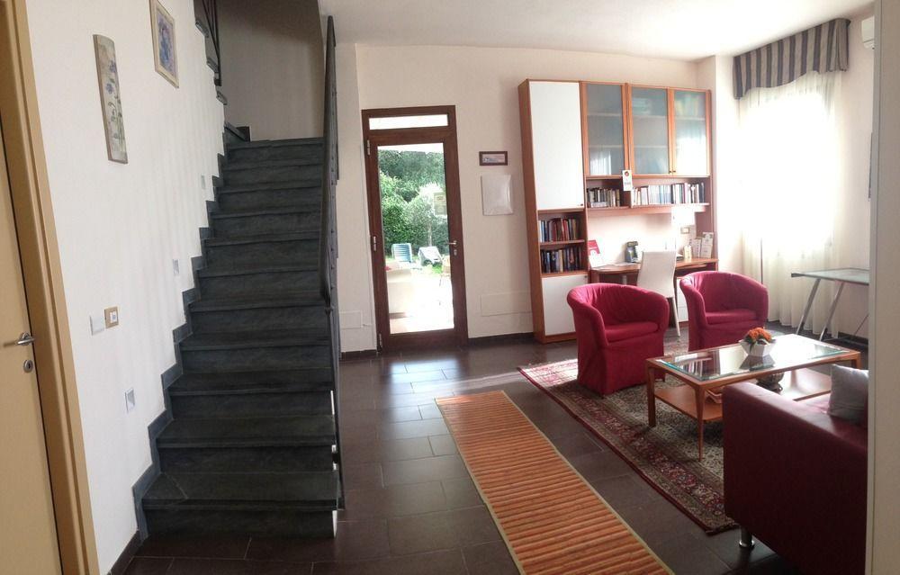 Arianna Hill House Bed & Breakfast La Spezia Exterior photo